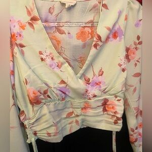 Meraki Floral (Small) Cropped Boho Green & Pink V-Neck Ruched Waist Blouse